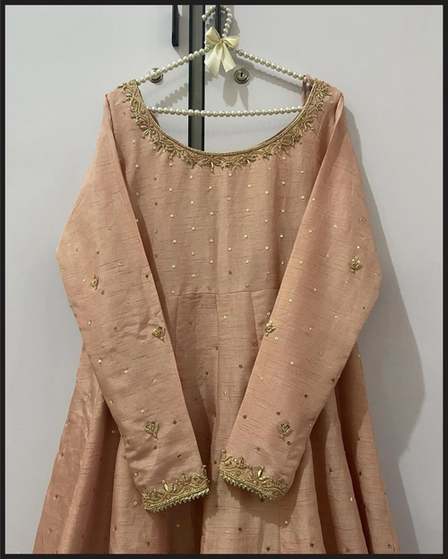DRESS CODE : BLUSH PINK