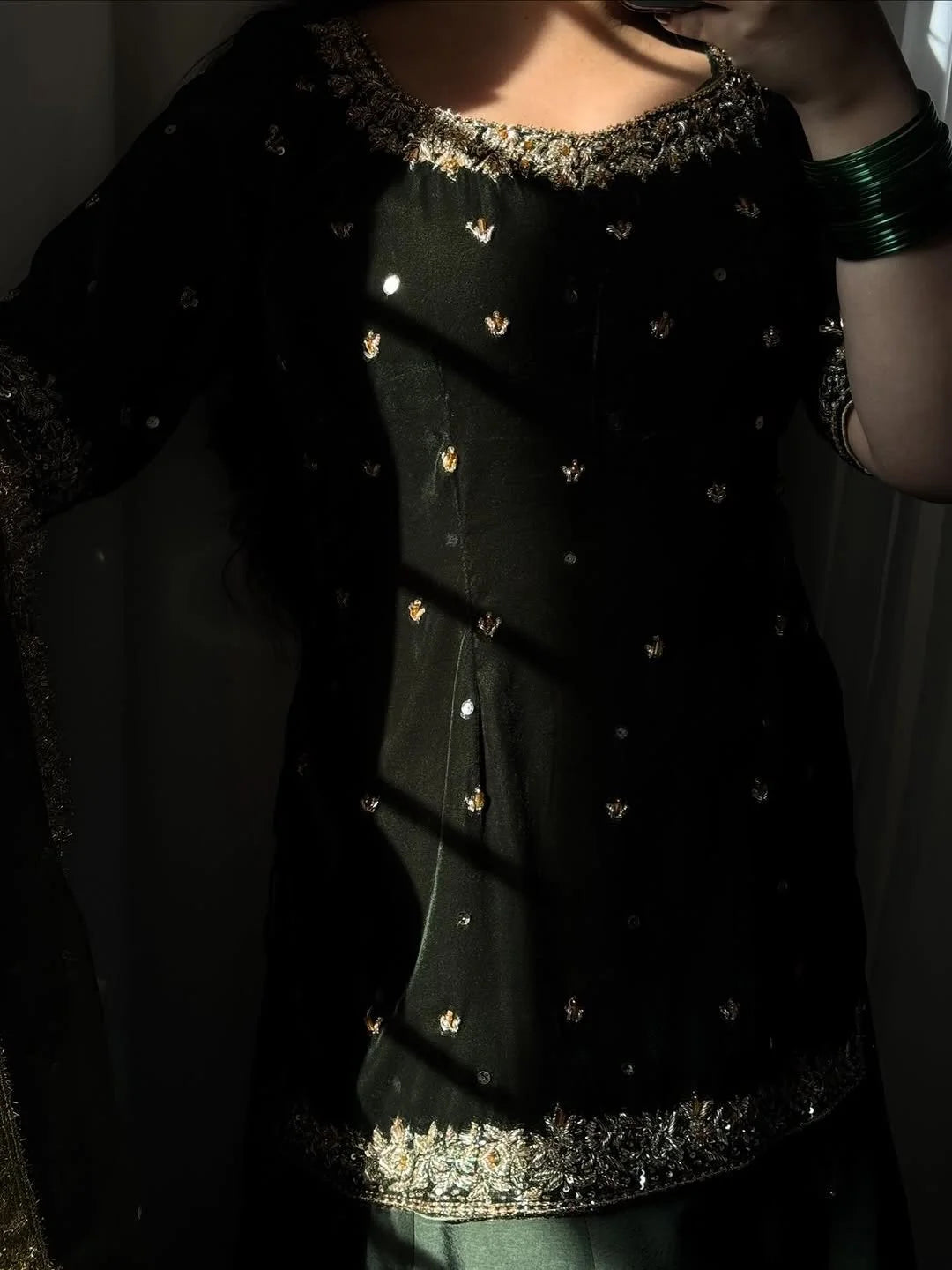 DARK-GREEN