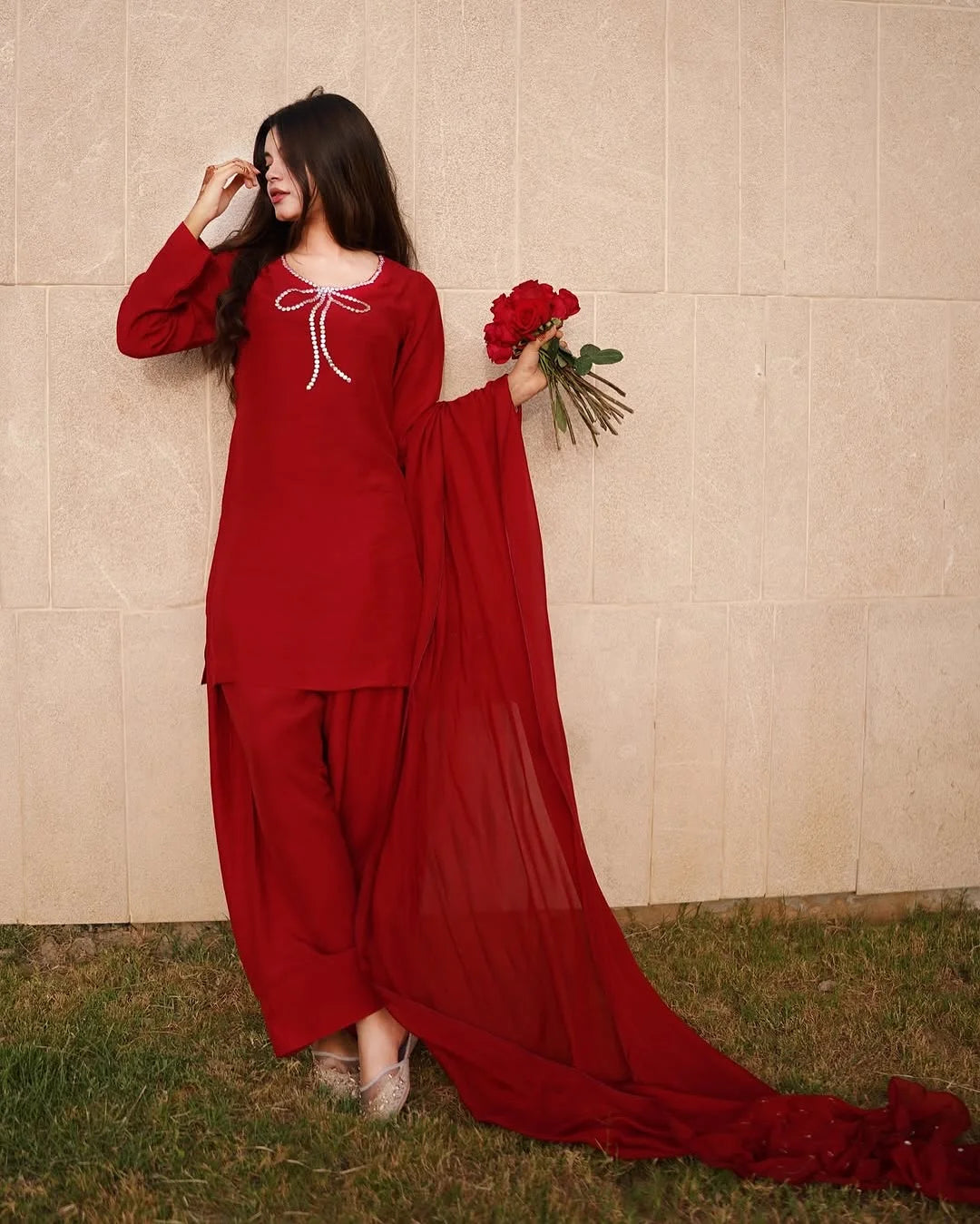 DRESS CODE : ROSE