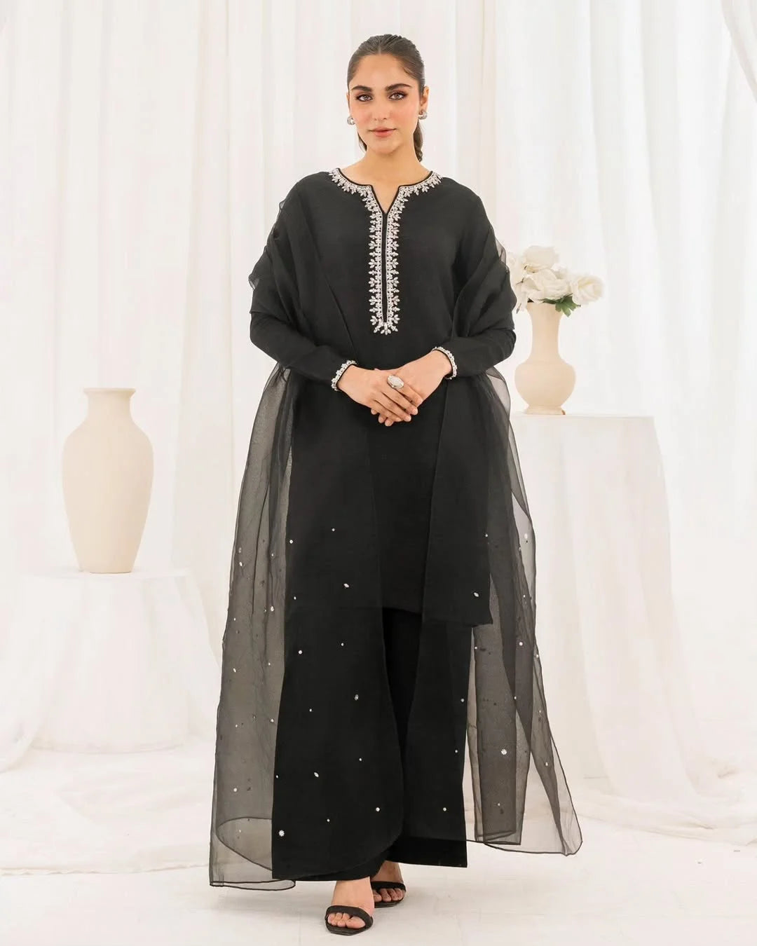 DRESS CODE : NURAH