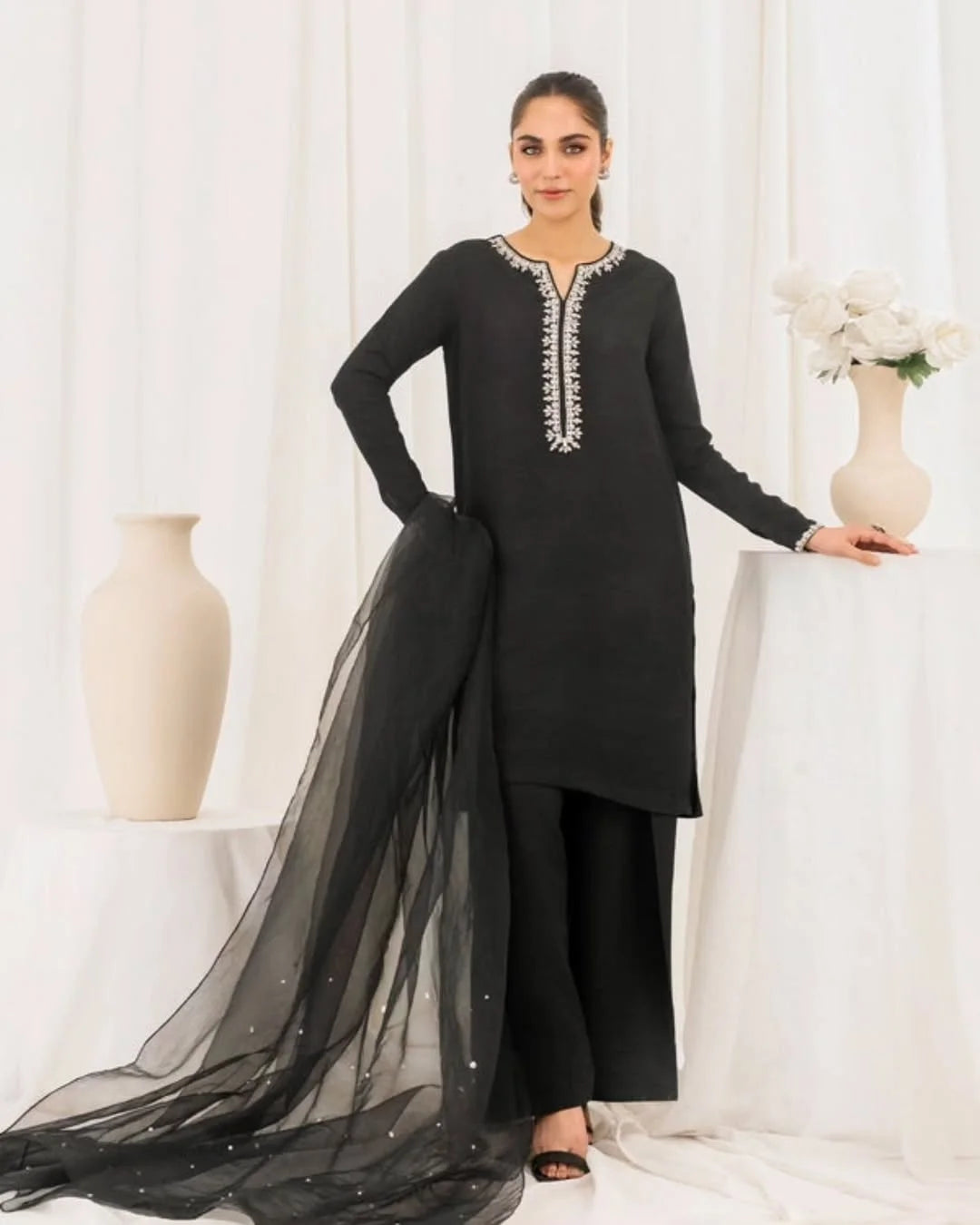 DRESS CODE : NURAH