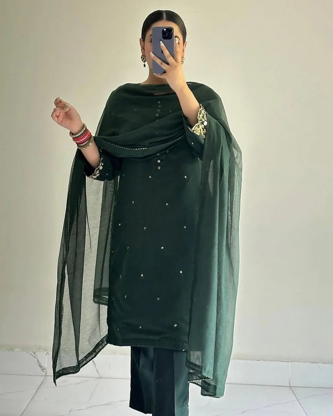 GREEN